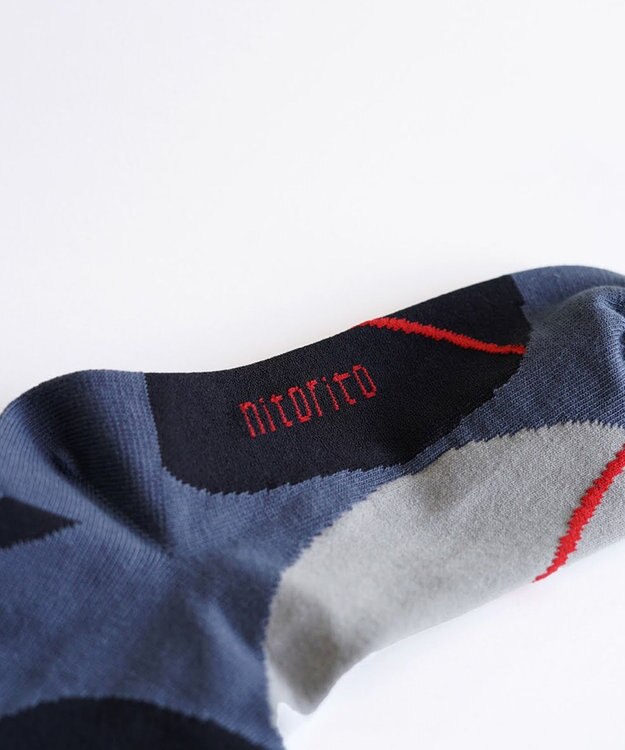 nitorito 【UNISEX】米沢オリジナル柄 nuts 靴下 black