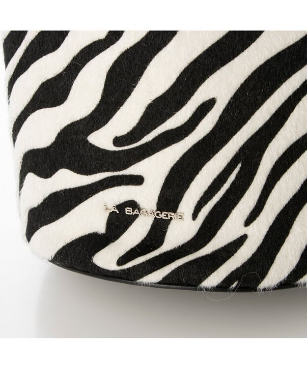 LA BAGAGERIE 【インスタグラマー chiyoさん×LA BAGAGERIE】チェーンバケツバッグ ゼブラ