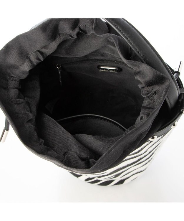 LA BAGAGERIE 【インスタグラマー chiyoさん×LA BAGAGERIE】チェーンバケツバッグ ゼブラ