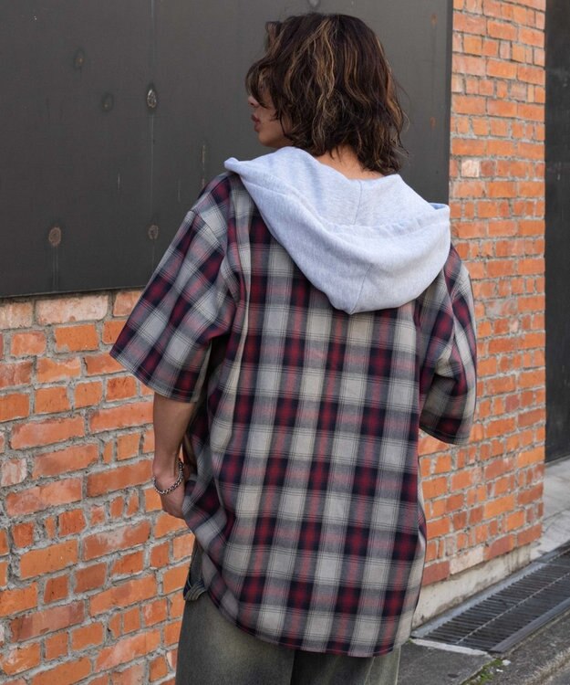 WEGO 【ユニセックス着用ITEM/MLサイズ展開】オンブレチェックフードシャツ（SS） レッドチェック1