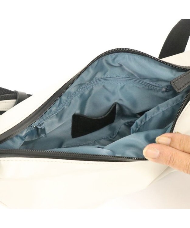 Regalo Felice 【ドラマ使用商品 / 防水 / 軽量】ショルダー小 / REGALO IV(アイボリー)