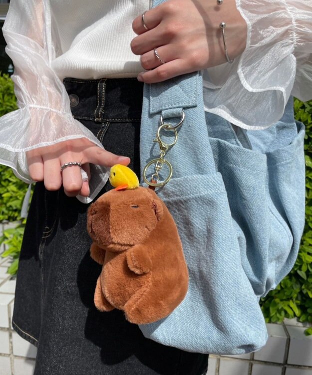WEGO カピバラぬいぐるみキーホルダー 柄2