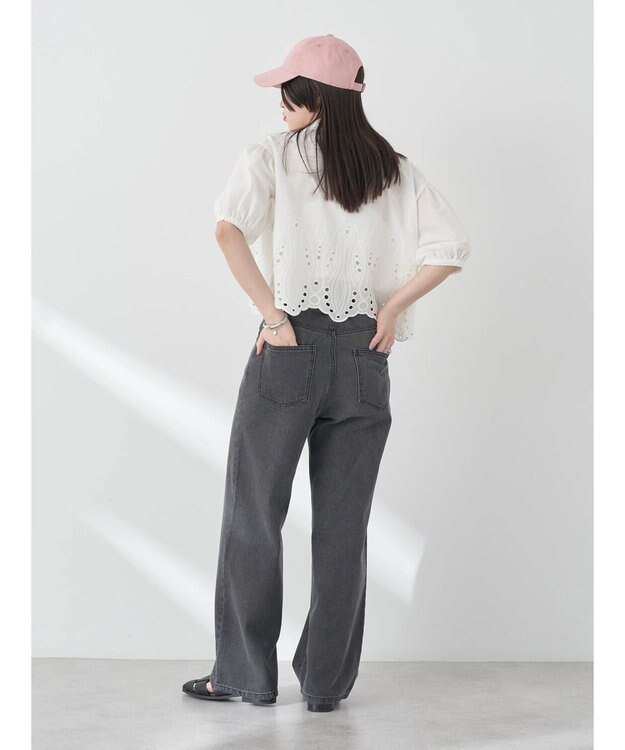 earth music&ecology エンブロイダリープルオーバー Off White