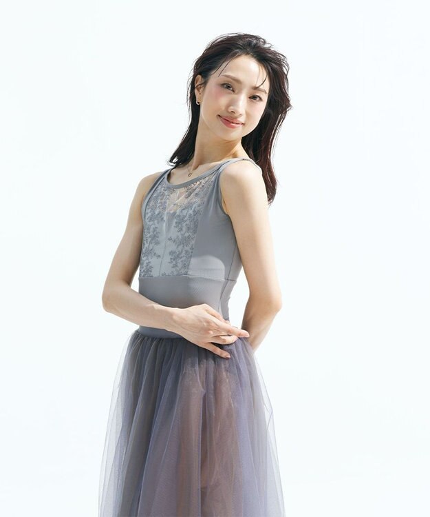 Chacott 【AKANE TAKADA】ノースリーブレオタード グレージュ