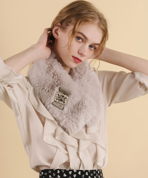 TOCCA 【ブローチ取り外し可】BIJOUX FURTIPPET ティペット ライトグレー系