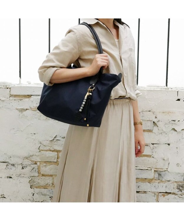 Regalo Felice 【A4サイズ対応 / チャーム付き】トート / REGALO NV(ネイビー)