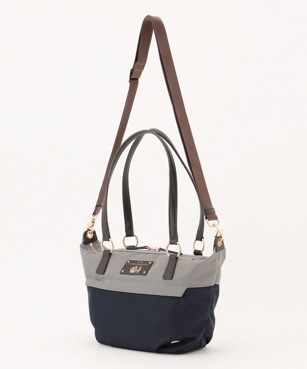 LA BAGAGERIE ウォータープルーフナイロン　2WAYハンドバッグ ダークグレー
