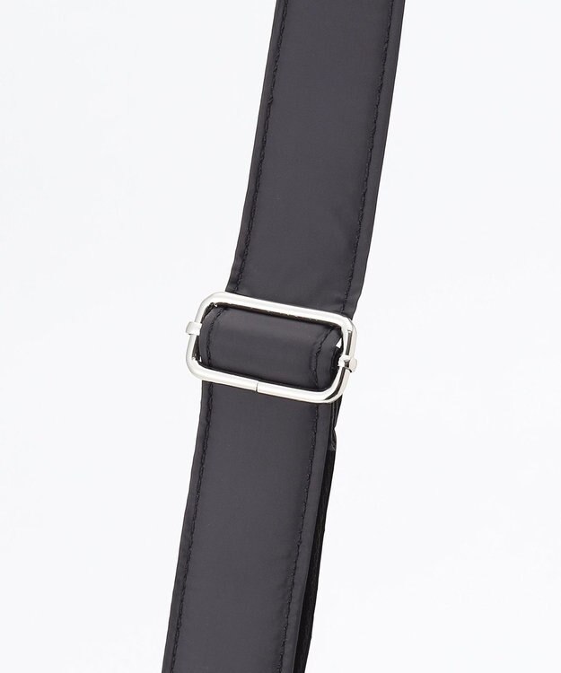 Y'SACCS ナイロンキルティングボディバッグ ブラック