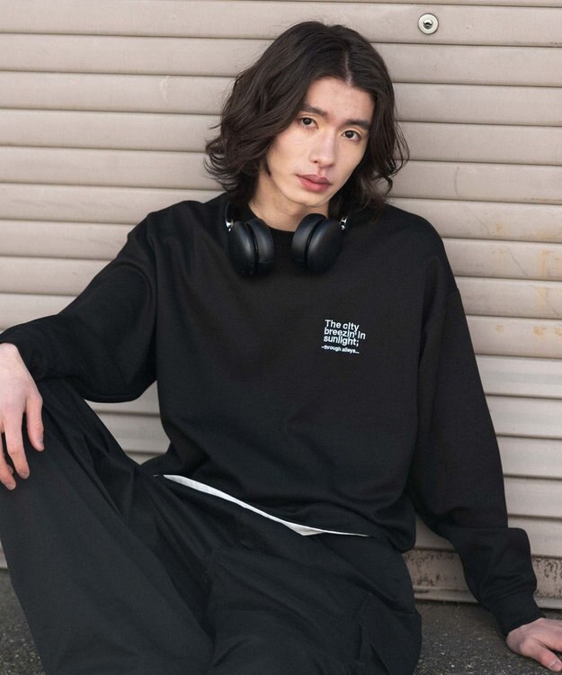 WEGO 【ユニセックス着用ITEM/MLサイズ展開】ガールプリントT（LS） ブラック