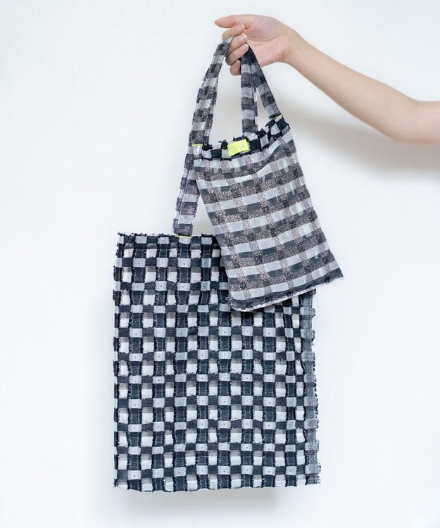 COQ ウォーターチェック リバーシブルミニバッグ B5サイズ ブラック