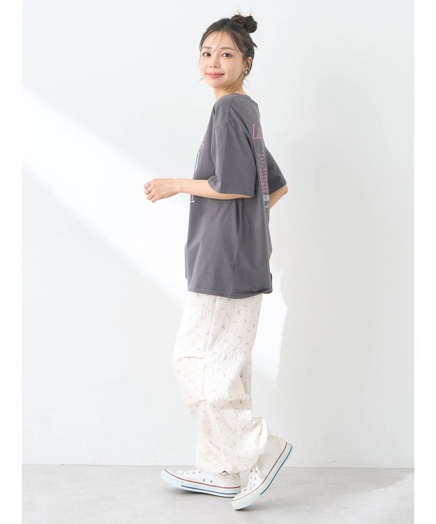 earth music&ecology ツアープリントＴシャツ Charcoal Gray