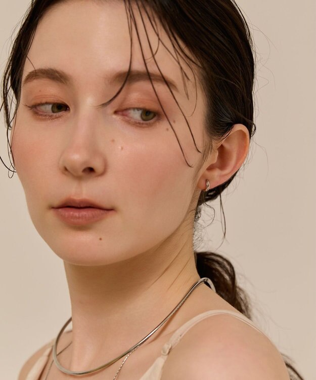 Phoebe 〈金属アレルギー対応〉ラインフープワンタッチピアス　シルバー/ニッケルフリー シルバー