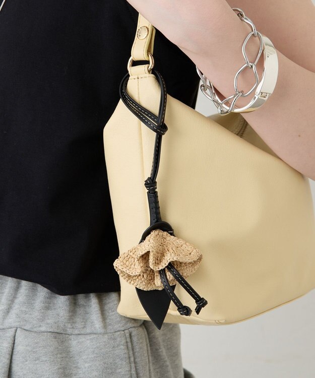 russet インドラフィアチャーム(TI-370) Flower