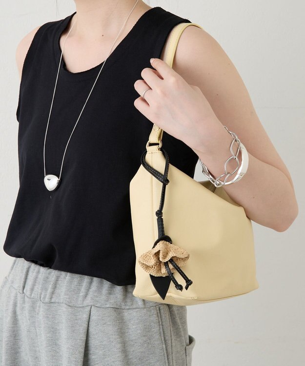 russet インドラフィアチャーム(TI-370) Flower