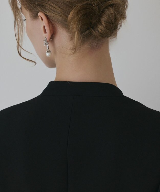 GRACE CONTINENTAL パールボタンノーカラージャケット ブラック