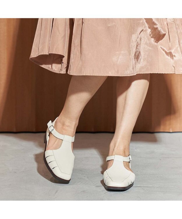 ing <ing>【WEB限定】Tストラップデザインシューズ アイボリー