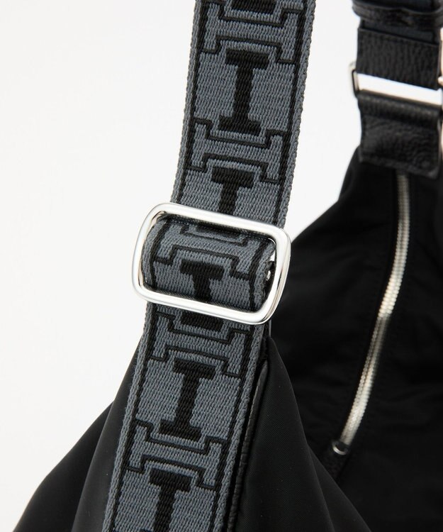 IACUCCI アーゴ M NYLON/CERVO ブラック