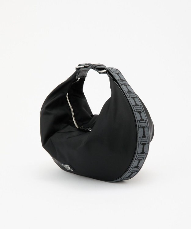 IACUCCI アーゴ M NYLON/CERVO ブラック