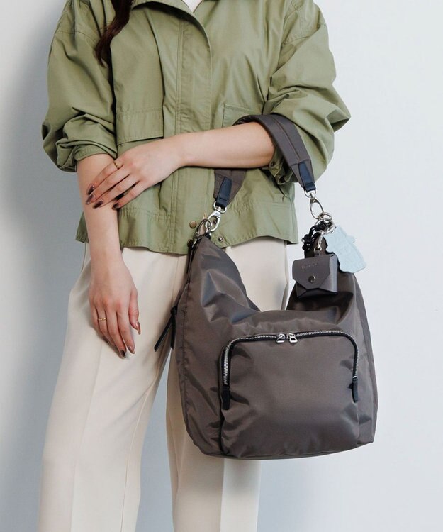 ACE BAGS & LUGGAGE HAyU × ace. フィカス ショルダーバッグ 19104 ハユ チャコール