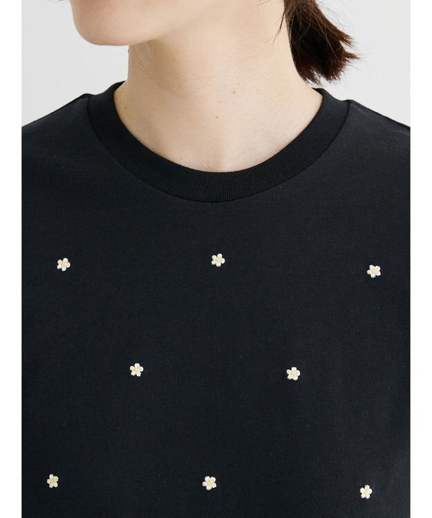 Green Parks ・Ｄｏｕｂｌｅ　Ｆｌａｇｓ　フラワー刺繍Ｔシャツ Black