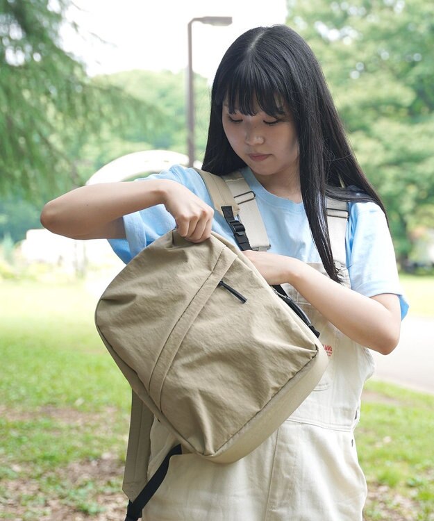 NIZYU KANO LIGHT NYLONリュック Sサイズ ライトベージュ