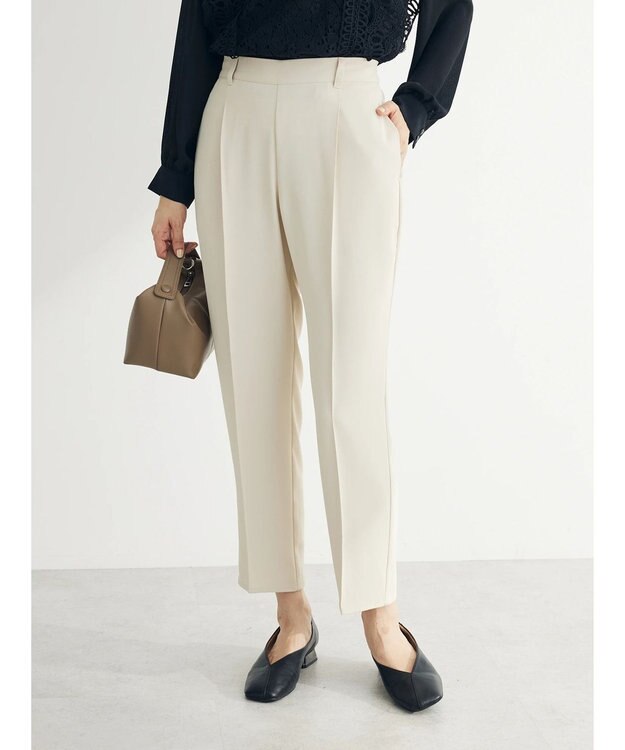 Green Parks きれいシルエットパンツ（とろみテーパード） Light Beige