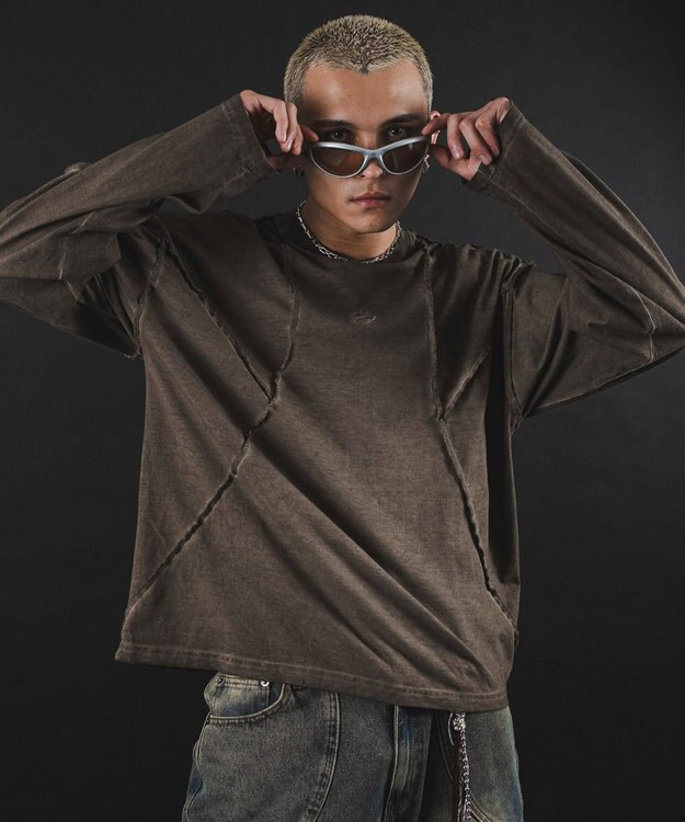 WEGO 【ユニセックス着用ITEM】MA55IVE　コールドダイスウィッチングロゴT（LS） ブラウン