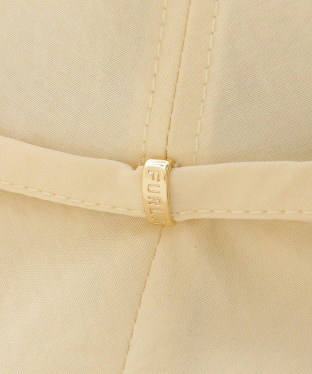 MOONBAT 【遮光100％/遮熱/UVカット】FURLA(フルラ)小ツバ 後ろ割れ バケットハット 帽子 無地 チャーム付き 手洗い可能/サイズ調整可能 ベージュ