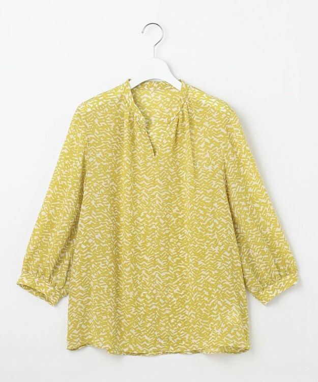 自由区 【洗える】ウェーブパターンプリント ブラウス ピスタチオ系