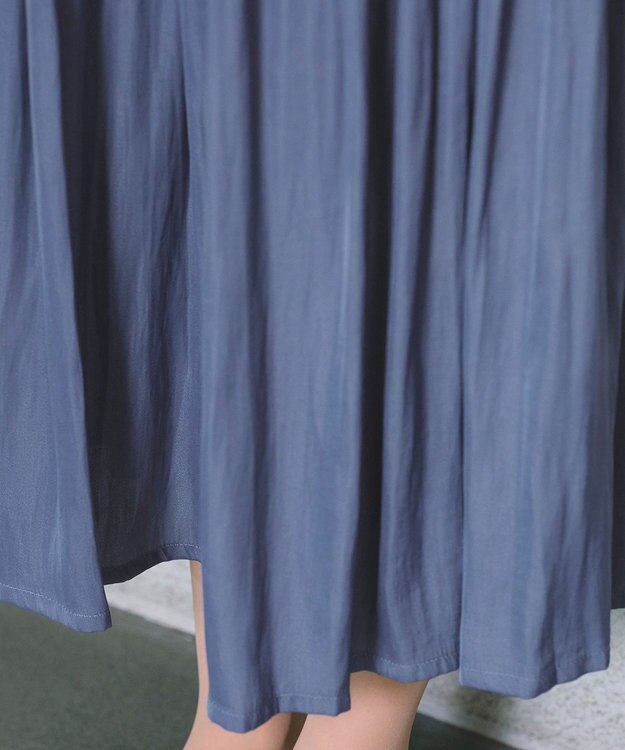 Tiaclasse 【安田美沙子さん着用・洗える】ヴィンテージサテンプリーツスカート ブルー