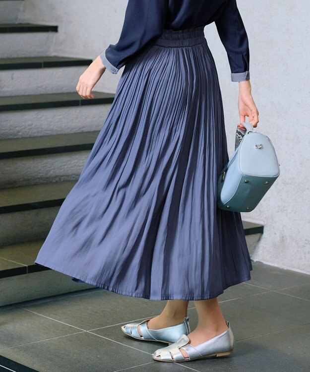 Tiaclasse 【安田美沙子さん着用・洗える】ヴィンテージサテンプリーツスカート ブルー