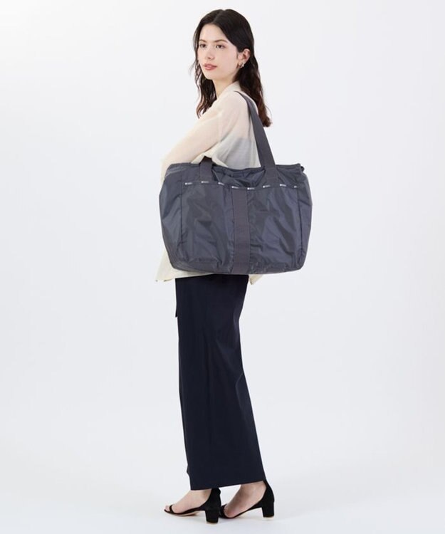 LeSportsac GYM TOTE BAG/シャドウグレーC シャドウグレーC