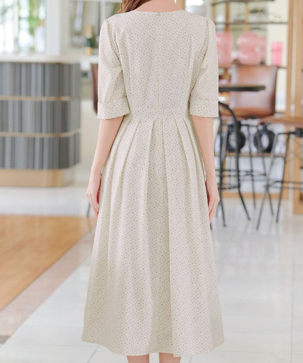 Tiaclasse L 【洗える】変形ドット柄ワンピース アイボリー