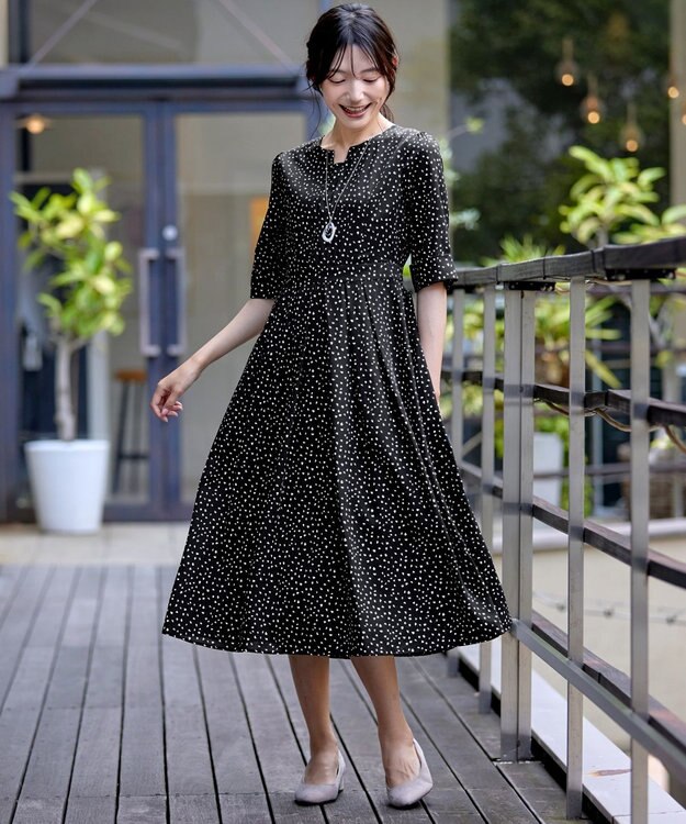 Tiaclasse L 【洗える】変形ドット柄ワンピース ブラック