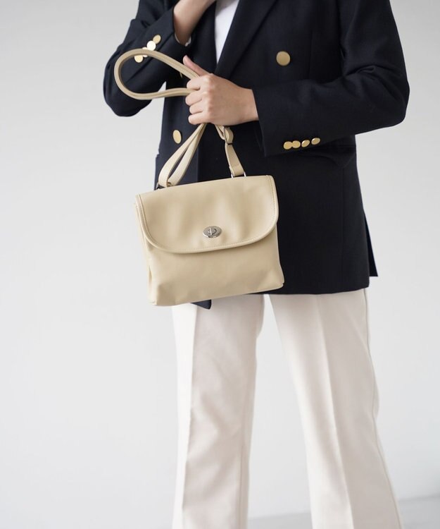 YUSHI Bon chic - SHOULDERBAG 革のショルダーバッグ ライトベージュ