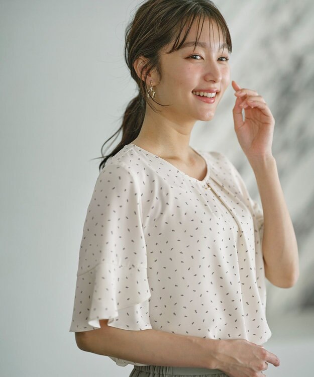 ANY SIS 【洗える】ラッフルフレアビジュー ブラウス アイボリーベース