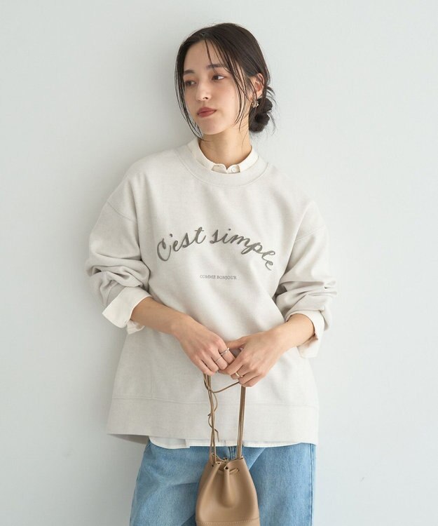 YECCA VECCA 起毛ロゴプルオーバー Ivory