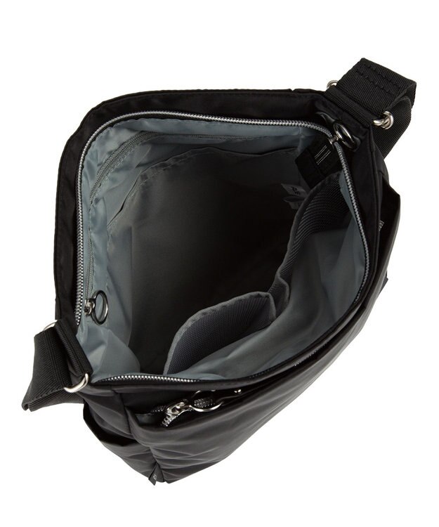 ACE BAGS & LUGGAGE ACE アリッサム ショルダーバッグ 17690 ブラック