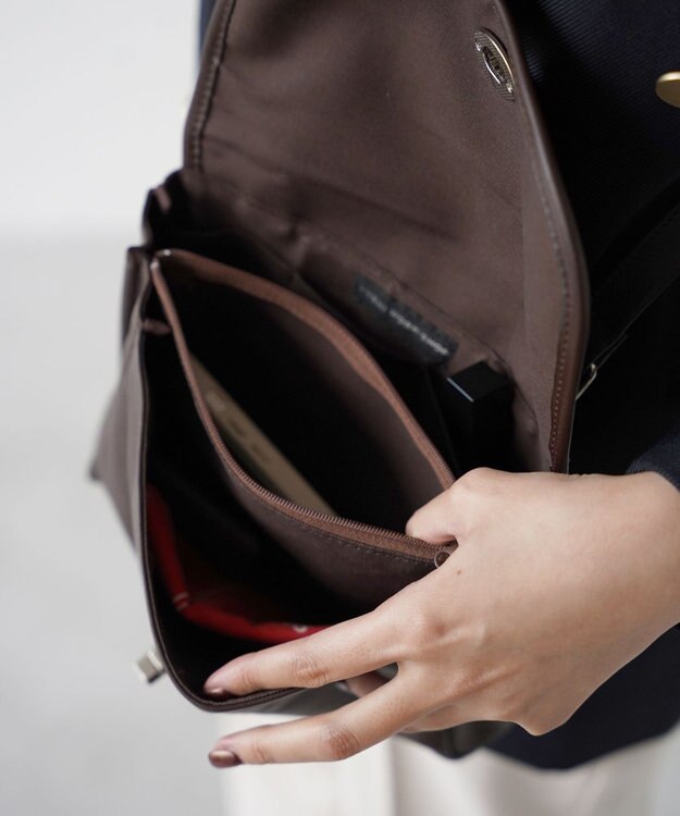 YUSHI Bon chic - SHOULDERBAG 革のショルダーバッグ ブラウン