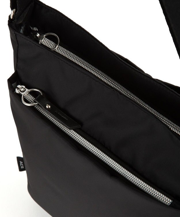 ACE BAGS & LUGGAGE ACE アリッサム ショルダーバッグ 17690 ブラック