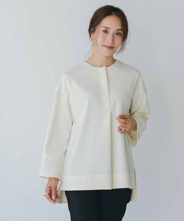 #Newans 【セレモニーにも】＜亀恭子さんコラボ＞下から着られちゃう！シュシュ付き2WAYカフスブラウス アイボリー系