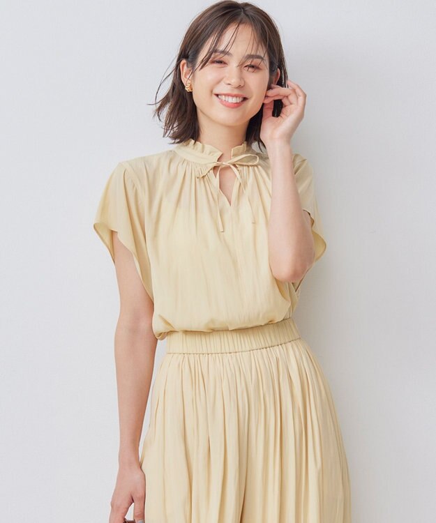 組曲 S 【前後着用可】ギャザーライトデシン ブラウス カスタード系