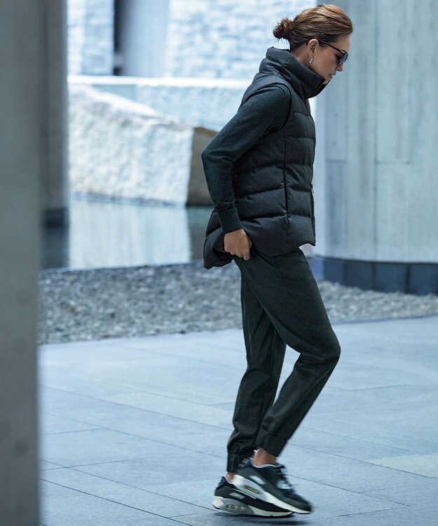 23区 S 【R(アール)】ウールトロストレッチ ジョグ パンツ グレー系