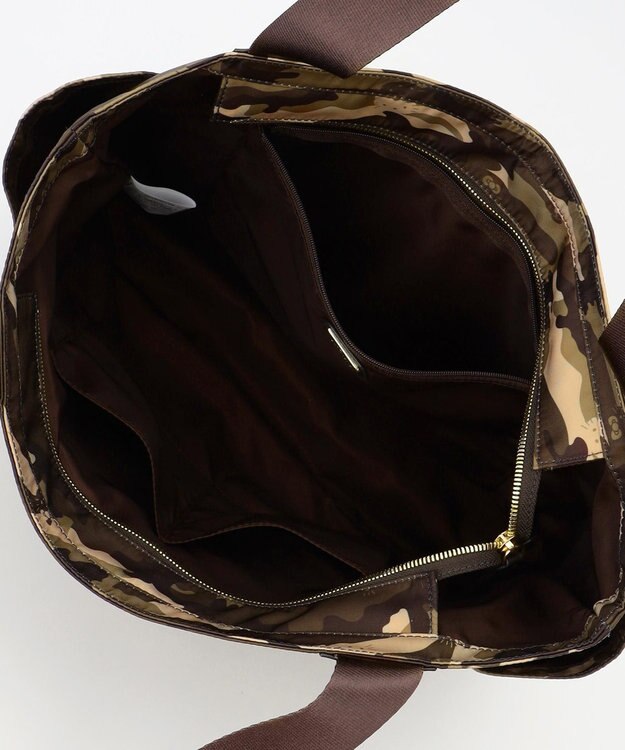 LA BAGAGERIE 【LA BAGAGERIE×HELLO KITTY】リボンチャーム付き　デイリートート　Mサイズ カーキ