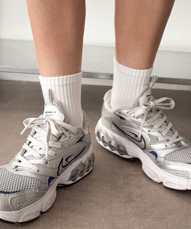 WEGO 手描き風刺繍アンクルパイルソックス 柄1