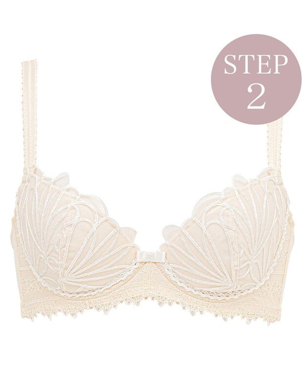 BRADELIS New York 【BRADELIS New York / 育乳補整ブラ・STEP2 寄せる】ローズステップ2ブラ24S1 脇高設計でスッキリ補正 アイボリー