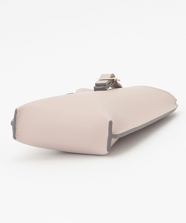 自由区 レザーバックルスマホポシェット ベージュ系