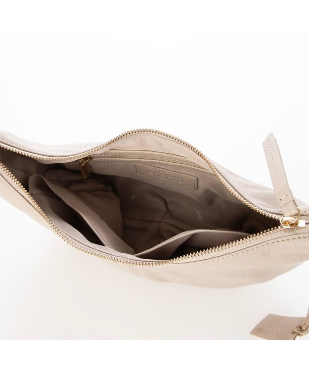 UNBILLION アトランタ ATLANTA / やぎ革軽量ハーフムーンショルダー ベージュ