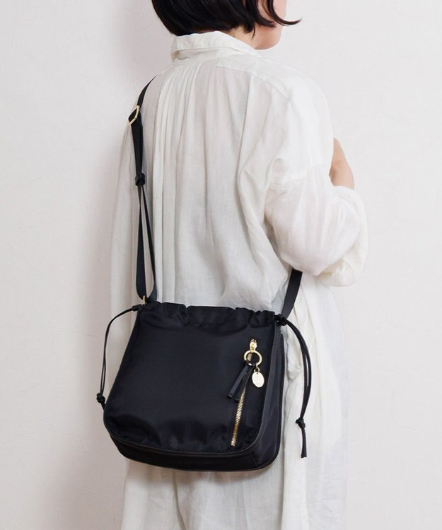 ACE BAGS & LUGGAGE HAyU × ace.  ユッカ ショルダーバッグ 17833 ブラック