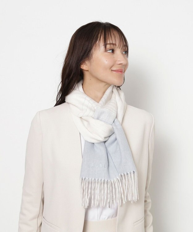 MOONBAT FURLA(フルラ）ウール100％ オンブレー チェックマフラー ペールスカイ